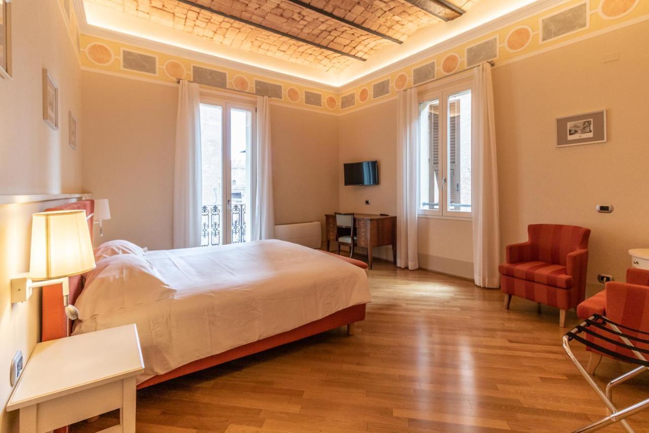 Casa Isolani Luxury Rooms Piazza Maggiore Boloňa Exteriér fotografie