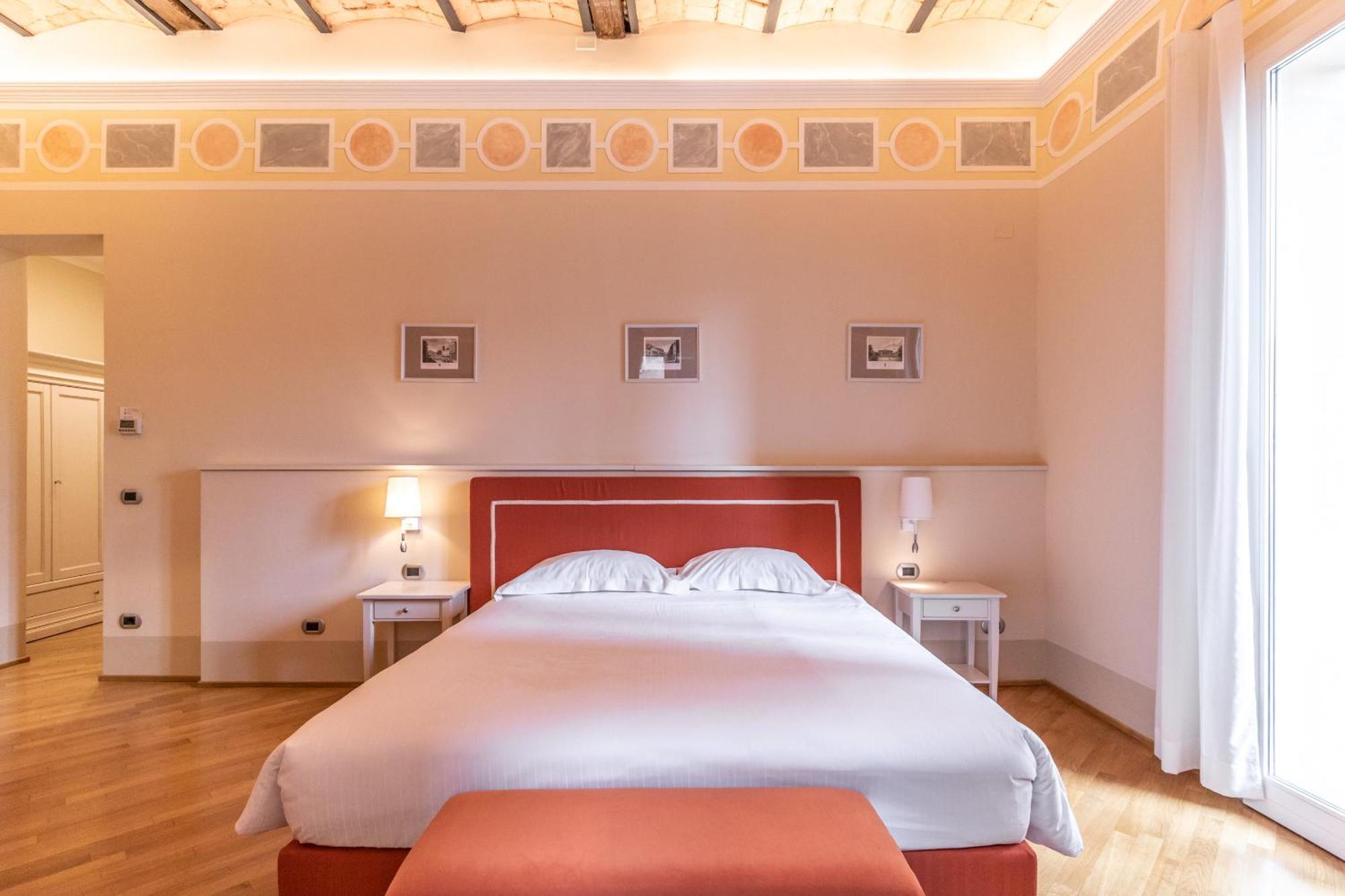 Casa Isolani Luxury Rooms Piazza Maggiore Boloňa Exteriér fotografie