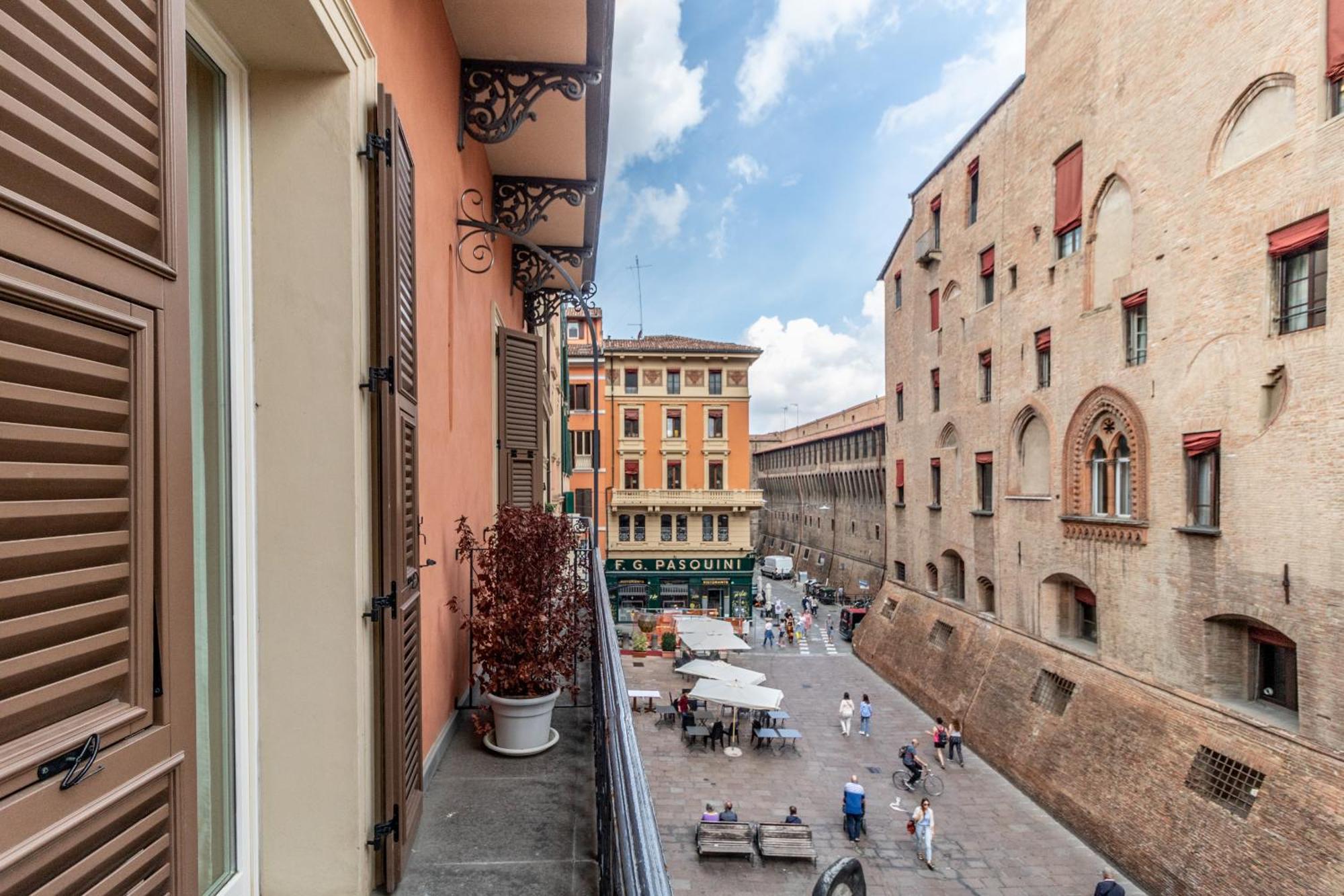 Casa Isolani Luxury Rooms Piazza Maggiore Boloňa Exteriér fotografie
