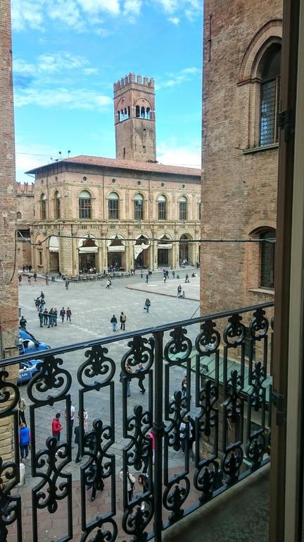 Casa Isolani Luxury Rooms Piazza Maggiore Boloňa Exteriér fotografie