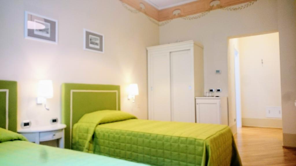 Casa Isolani Luxury Rooms Piazza Maggiore Boloňa Exteriér fotografie