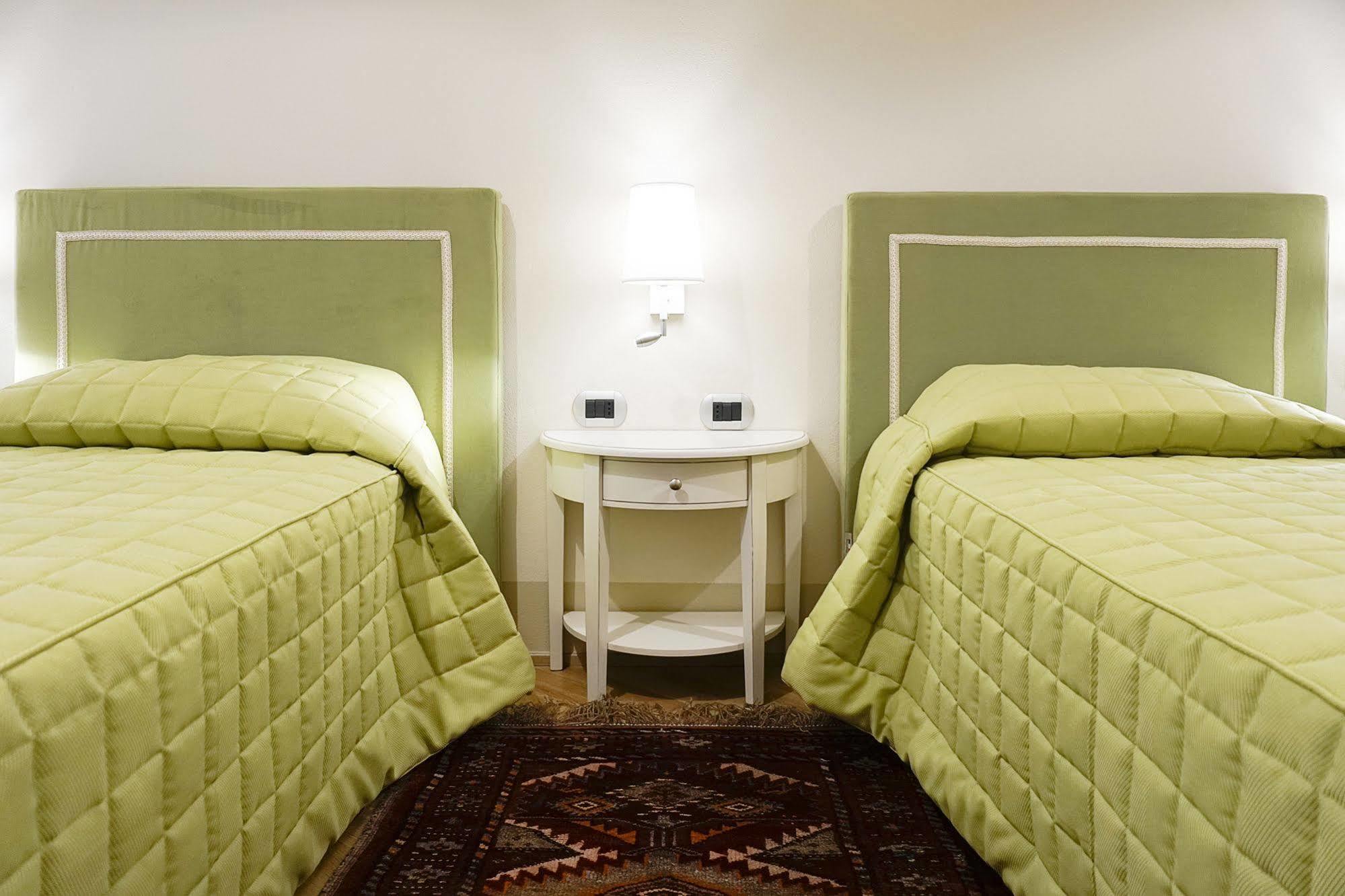 Casa Isolani Luxury Rooms Piazza Maggiore Boloňa Exteriér fotografie