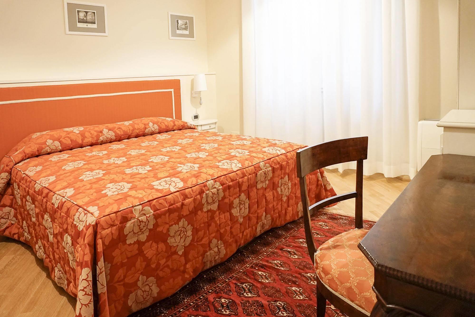 Casa Isolani Luxury Rooms Piazza Maggiore Boloňa Exteriér fotografie