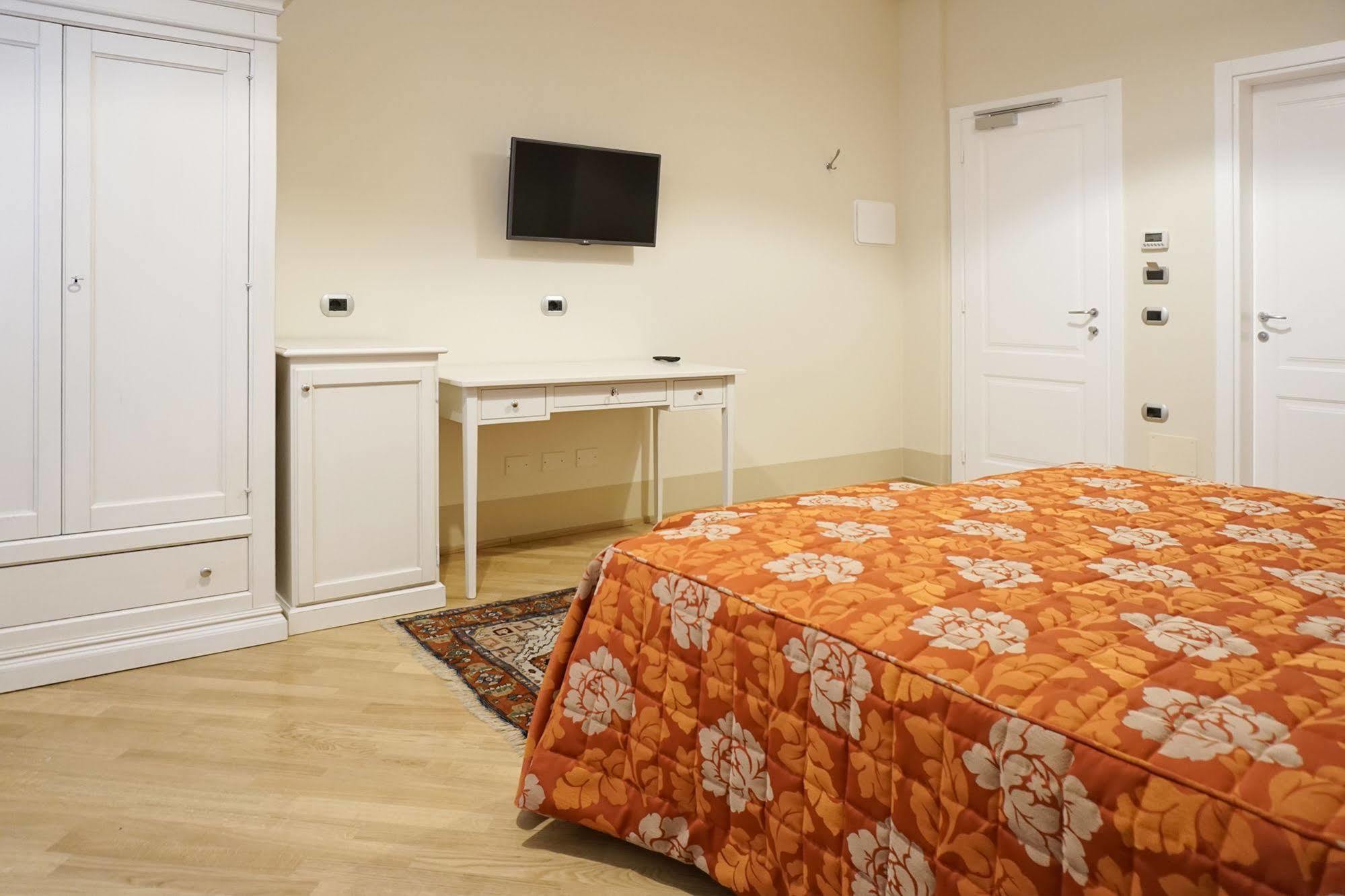 Casa Isolani Luxury Rooms Piazza Maggiore Boloňa Exteriér fotografie